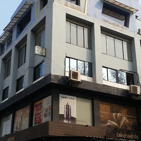 Hotel Cg Plaza 阿穆达巴 外观 照片